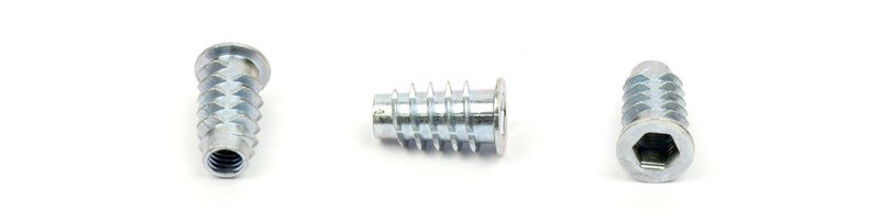 Závrtná matice s límcem M5x10 mm, typ D, zinek bílý